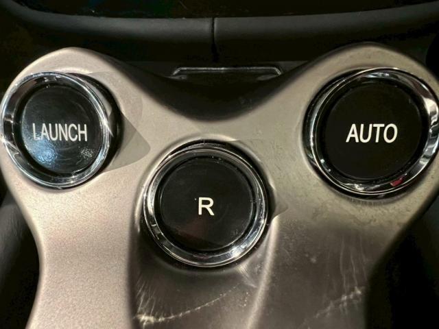 フェラーリ カリフォルニア｜内装インテリアのべたつき除去【世田谷区】お問合せ番号ＳＢ：１０７３３東京都世田谷区のジェミーズ株式会社　渋谷区　目黒区　港区　品川区　神奈川　横浜市　新規のお客様大歓迎　代車　レッカー