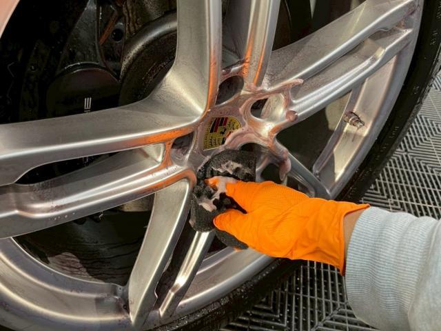 ポルシェ マカン／クリアガード コードSコーティングのご紹介です　東京都世田谷区のジェミーズ株式会社　渋谷区　目黒区　港区　品川区　神奈川　横浜市　川崎市　新規のお客様大歓迎　代車　レッカー