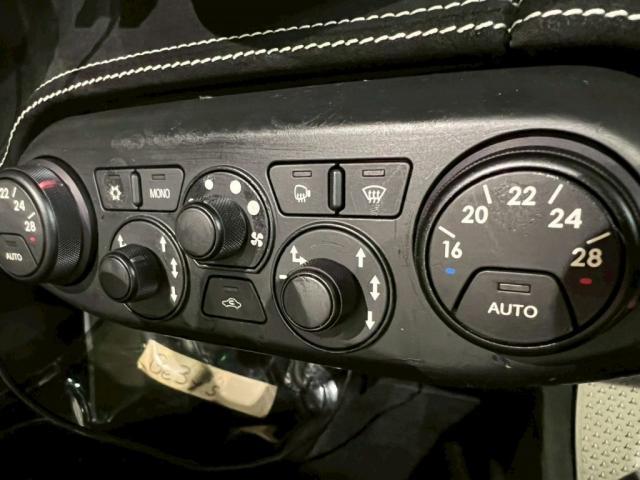 フェラーリ ４５８スペチアーレアペルタ｜内装インテリアのべたつき除去【世田谷区】お問合せ番号ＳＢ：１０７５５東京都世田谷区のジェミーズ株式会社　渋谷区　目黒区　港区　品川区　横浜市　新規のお客様大歓迎　代車　レッカー