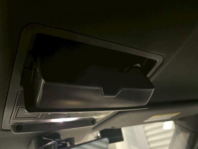 ランドローバー ディフェンダー │ レーダー／リバースランプ／サングラスフォルダー取付【世田谷区】お問合せ番号ＳＢ：１０７８９東京都世田谷区のジェミーズ株式会社　渋谷区　目黒区　港区　品川区　横浜市　新規のお客様大歓迎　代車　レッカー