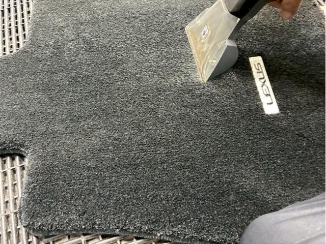 レクサス GS250／ボディ磨き／インテリアクリーニングのご紹介です　東京都世田谷区のジェミーズ株式会社　渋谷区　目黒区　港区　品川区　神奈川　横浜市　川崎市　新規のお客様大歓迎　代車　レッカー