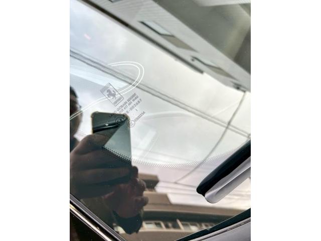 フェラーリ ４５８イタリア│ガラスリペア【世田谷区】東京都世田谷区のジェミーズ株式会社　渋谷区　目黒区　港区　品川区　横浜市　新規のお客様大歓迎　代車　レッカー