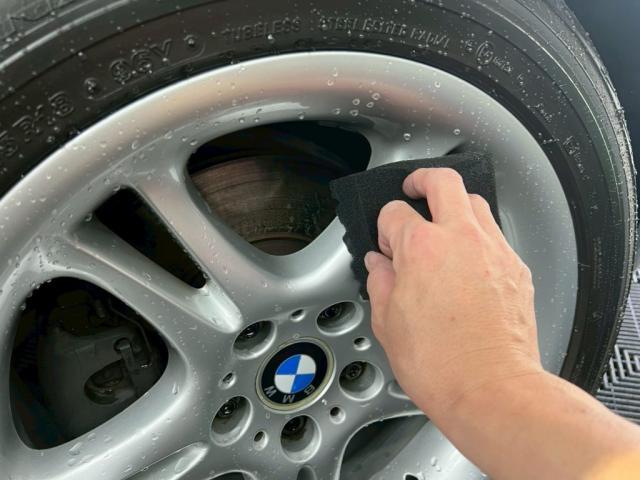 BMW Z8／クリアガード コードSコーティングのご紹介です　東京都世田谷区のジェミーズ株式会社　渋谷区　目黒区　港区　品川区　神奈川　横浜市　川崎市　新規のお客様大歓迎　代車　レッカー