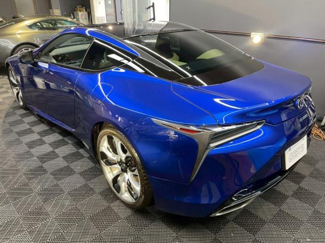 レクサス LC500／ファインラボ セラミックウルトラV2＋オリジナルセラミックコーティングのご紹介です　東京都世田谷区のジェミーズ株式会社　渋谷区　目黒区　港区　品川区　神奈川　横浜市　川崎市　新規のお客様大歓迎　代車　レッカー