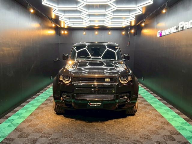 【ランドローバー ディフェンダー110／Ceramic Pro ION】セラミックプロイオン2層コーティング施工　東京都世田谷区のジェミーズ株式会社　渋谷区　目黒区　港区　品川区　神奈川　横浜市　川崎市　新規のお客様大歓迎　代車　レッカー