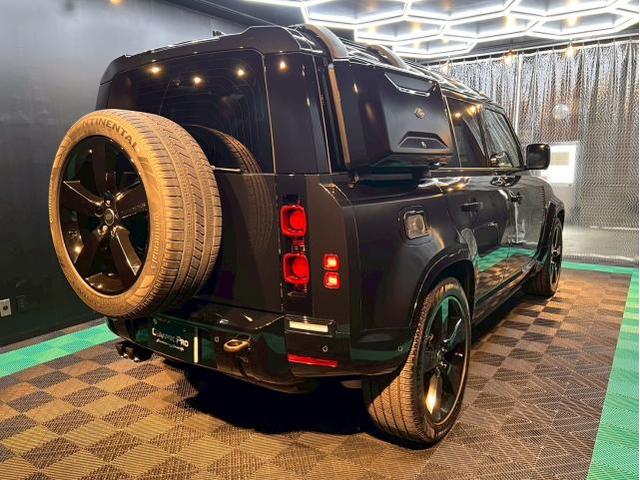 【ランドローバー ディフェンダー110／Ceramic Pro ION】セラミックプロイオン2層コーティング施工　東京都世田谷区のジェミーズ株式会社　渋谷区　目黒区　港区　品川区　神奈川　横浜市　川崎市　新規のお客様大歓迎　代車　レッカー