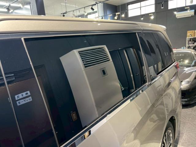 レクサス ＬＭ５００ │ スモークフィルム／ＵＶフィルム施工【世田谷区】お問合せ番号ＳＢ：１０８０４東京都世田谷区のジェミーズ株式会社　渋谷区　目黒区　港区　品川区　横浜市　新規のお客様大歓迎　代車　レッカー