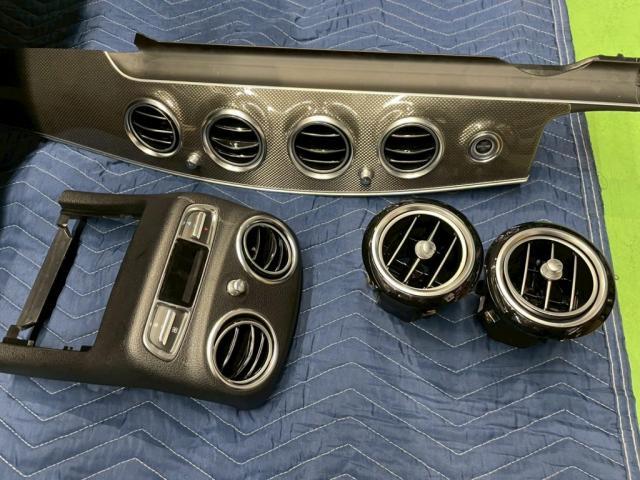 メルセデスＡＭＧ Ｅ４３│ エアコンアンビエントライト取付／ホイール交換【世田谷区】お問合せ番号ＳＢ：１０７５８東京都世田谷区のジェミーズ株式会社　渋谷区　目黒区　港区　品川区　横浜市　新規のお客様大歓迎　代車　レッカー