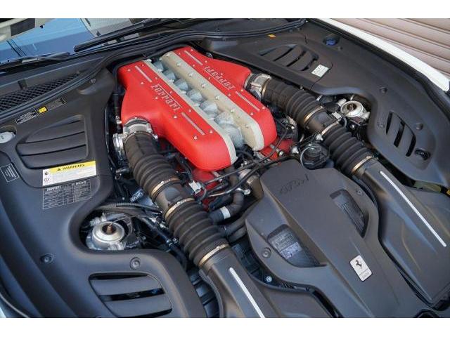 入庫情報 2017年 フェラーリ GTC4ルッソ カーボン多数 パノラマ リフター ディーラー車　東京都世田谷区のジェミーズ株式会社　渋谷区　目黒区　港区　品川区　新規のお客様大歓迎　代車　レッカー