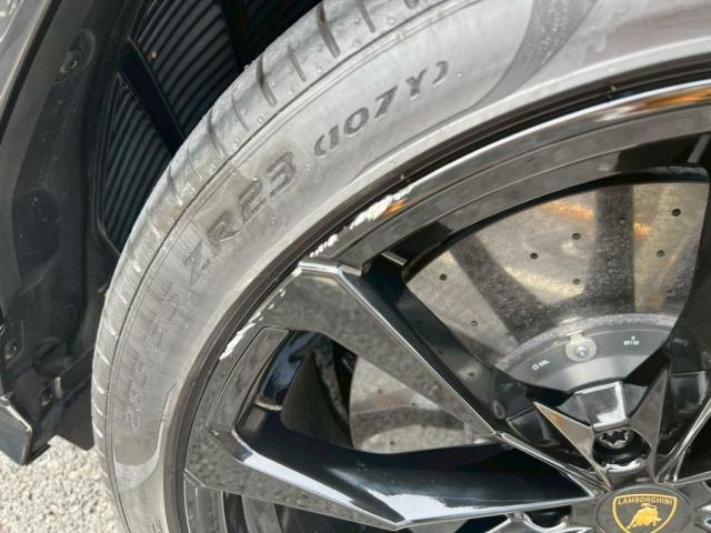 ランボルギーニ ウルス│ホイールリペア【世田谷区】お問合せ番号ＳＢ：１１０３８東京都世田谷区のジェミーズ株式会社　渋谷区　目黒区　港区　品川区　神奈川　横浜市　川崎市　新規のお客様大歓迎　代車　レッカー