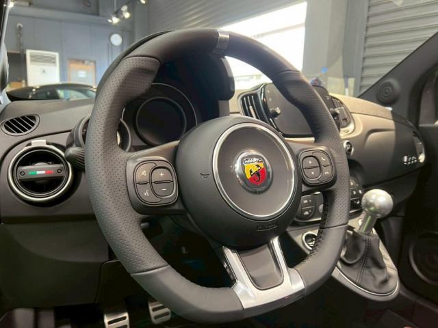 【アバルト F595C／FEYNLAB】ファインラボ セラミックウルトラV2＋オリジナルセラミック／インテリア／ソフトトップ／リンサークリーニング施工 東京都練馬区　東京都世田谷区のジェミーズ株式会社　新規のお客様大歓迎　代車　レッカー