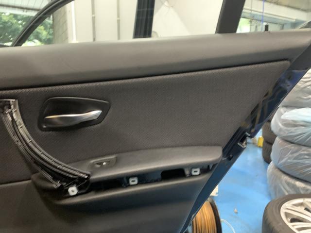BMW E90 右リアパワーウィンドウ修理|グーネットピット
