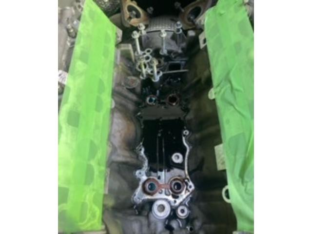 メルセデスベンツ　W212　オイル漏れ修理