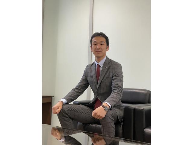 スタッフ紹介1