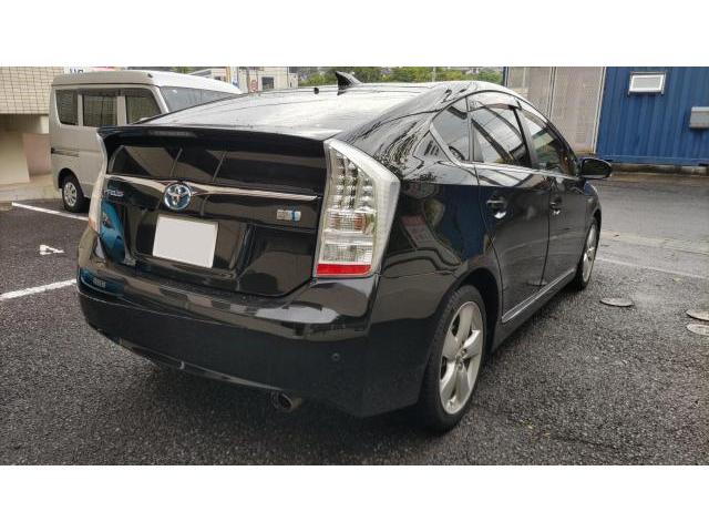 【ドアスタビライザー】トヨタ　プリウス　３０系　ZVW30　AISIN　GR　TRD　剛性アップ　ドア開閉音　ノイズ　静粛性　規定トルク　神奈川県　横浜市　磯子区　代車　持ち込み取付け　プラグ交換　プリウスのメンテするならクローバー磯子