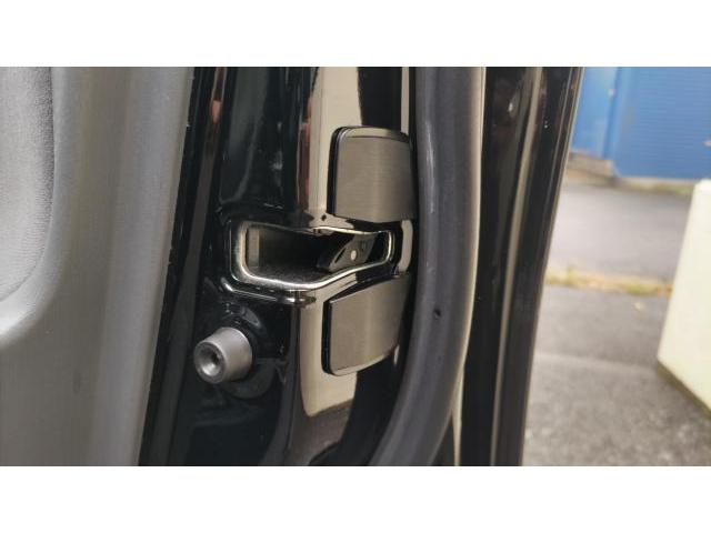【ドアスタビライザー】トヨタ　プリウス　３０系　ZVW30　AISIN　GR　TRD　剛性アップ　ドア開閉音　ノイズ　静粛性　規定トルク　神奈川県　横浜市　磯子区　代車　持ち込み取付け　プラグ交換　プリウスのメンテするならクローバー磯子