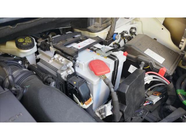 【バッテリー交換】プジョー　5008　PEUGEOT　純正品　社外品　フランス車　欧州車　横浜市内バッテリー交換　出張バッテリー交換　メンテナンス記録　メモリーリセット　神奈川県　横浜市　磯子区　株式会社クローバー　ショップ　業者　部品販売