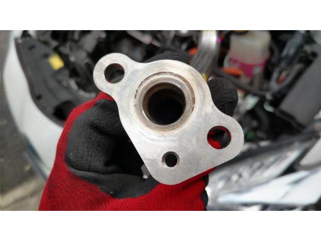 【トヨタ　30プリウス　EGRバルブクリーニング】株式会社クローバー　神奈川県横浜市　横浜市　EGRバルブクリーニング　トヨタ系ハイブリット　30プリウス　アクア　レクサスCT　エンジン振動　ガタガタ音　ブルブル　相模原　藤沢　湘南　