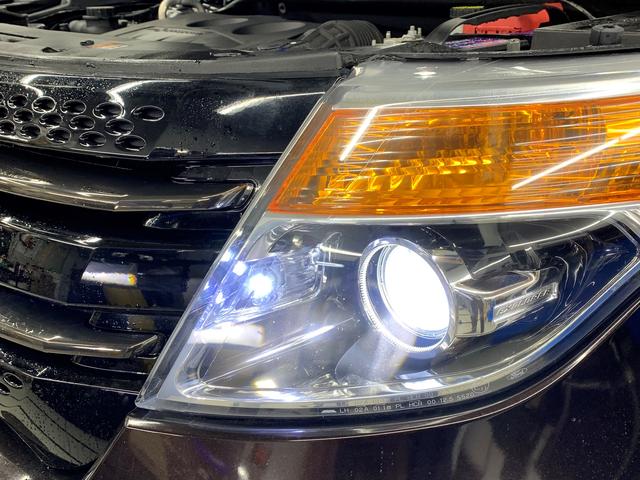フォード　エクスプローラー　エコブースト　車検　HID　交換　LED　ヘッドライト　バルブ　取付　アメ車　点検　整備　アベカーズ多摩ガレージ