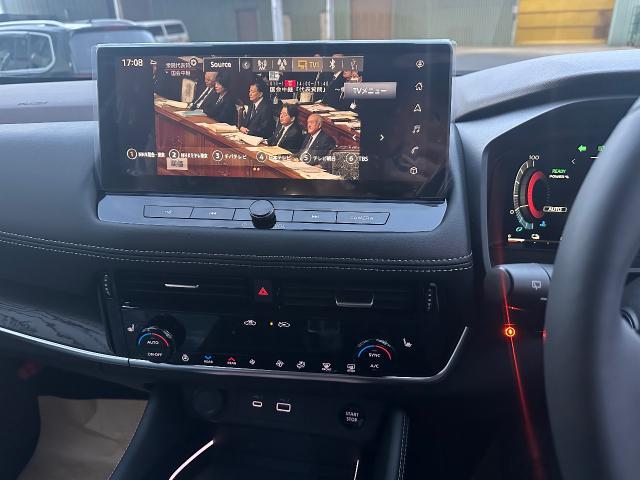 新型　新車エクストレイル　TVキャンセラー.ドライブレコーダー.グリルイルミネーション.ウェルカム&セーフティライト取付