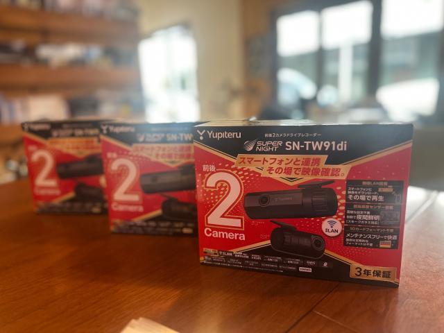 新型　新車エクストレイル　TVキャンセラー.ドライブレコーダー.グリルイルミネーション.ウェルカム&セーフティライト取付