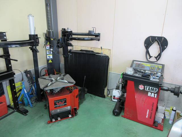 タイヤ交換お任せ下さい！