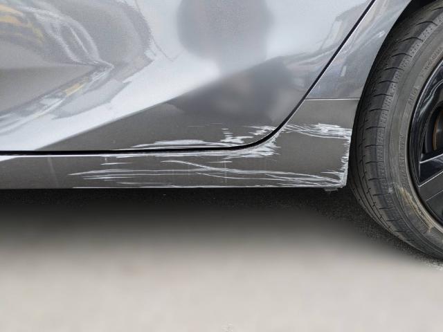 トヨタ　プリウス　キズ・へこみ直し　修理　自費修理　鈑金塗装　板金塗装　鈑金　板金　塗装　塗装ブース完備　代車無料　見積無料　関西　西日本　大阪府　南大阪　貝塚市　泉佐野市　岸和田市　泉大津市　和泉市　堺市