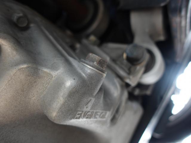 ホンダ シビック タイプR FD2 エンジンオイル＆オイルフィルター交換 【車のことなら兵庫県伊丹市のオートガレージストックへ！】