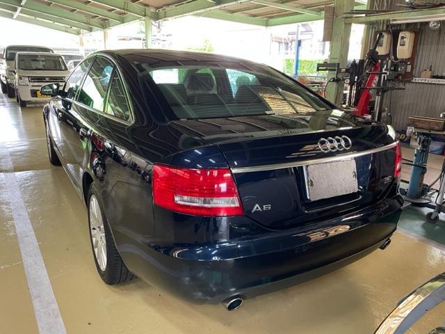 AUDI A6 quattro　エンジンオイル交換　ドライブレコーダー取付　和泉市