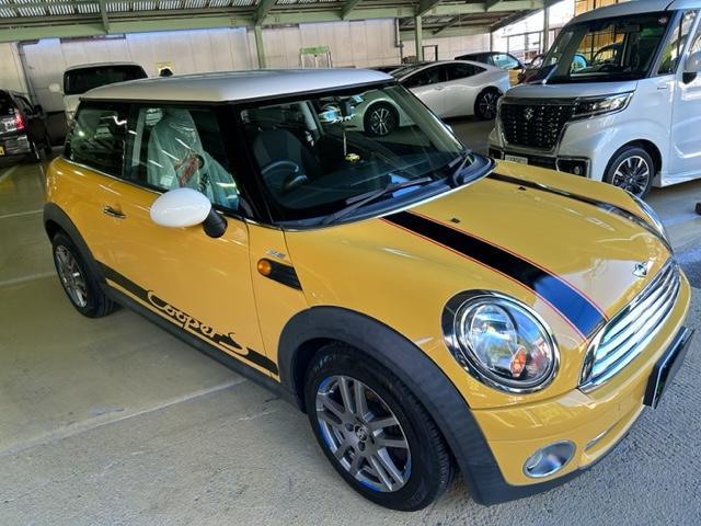 BMW MINI Cooper R56　ミニ　クーパー　フロントブレーキパッド交換ご入庫頂きました　和泉市