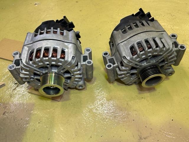 BMW 750Li F02 オルタネーター交換と・・・ 大阪府 和泉市