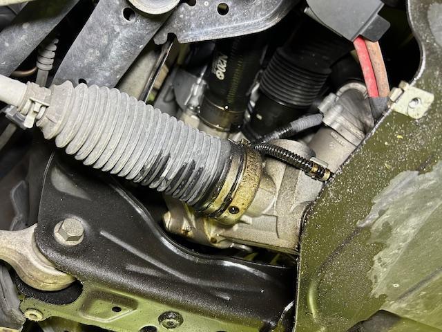 BMW 320i F30  クラッチ交換 エンジンオイル漏れ修理