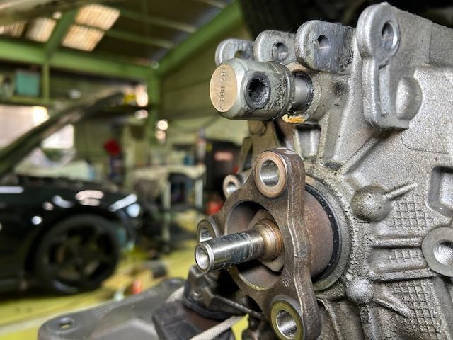 BMW 320i F30  クラッチ交換 エンジンオイル漏れ修理