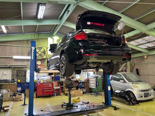 BMW 320i F30  クラッチ交換 エンジンオイル漏れ修理