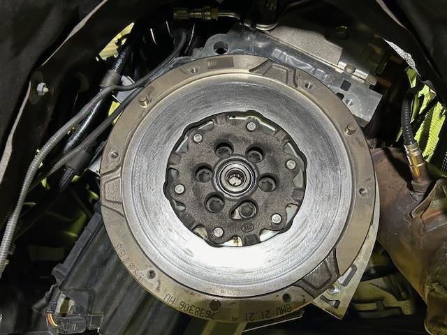 BMW 320i F30  クラッチ交換 エンジンオイル漏れ修理