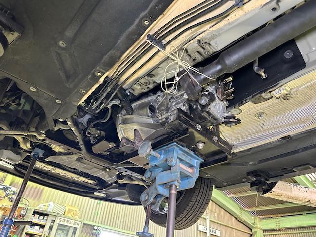 BMW 320i F30  クラッチ交換 エンジンオイル漏れ修理