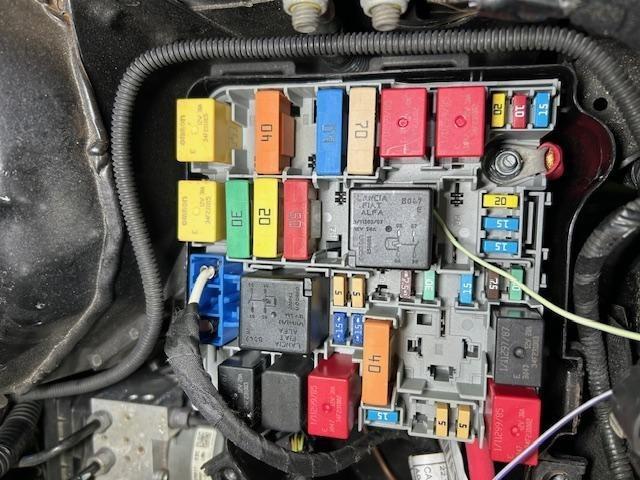 Alfa Romeo Giulietta　アルファロメオ　ジュリエッタ　エアコン効かない　ナビ作動しない　タイミングベルト交換　ウォーターポンプ交換　車検整備　ご入庫ありがとうございます！　大阪府　和泉市