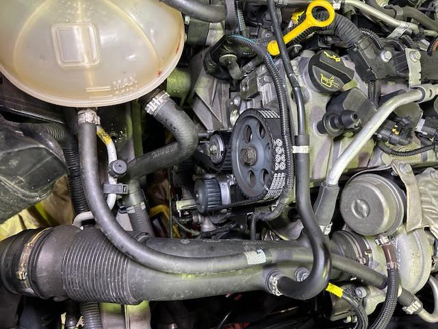 Alfa Romeo Giulietta　アルファロメオ　ジュリエッタ　エアコン効かない　ナビ作動しない　タイミングベルト交換　ウォーターポンプ交換　車検整備　ご入庫ありがとうございます！　大阪府　和泉市