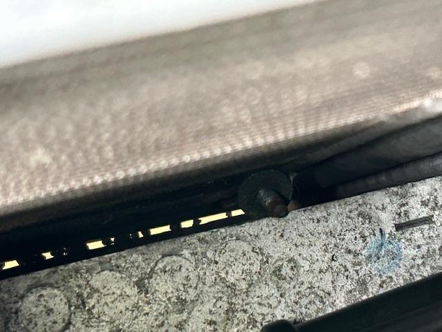 VOLVO V40 CROSSCOUNTRY　ボルボ　V40　クロスカントリー　エアコン効かない　コンデンサー交換　タイヤ交換　エンジンオイル交換　ご入庫ありがとうございます！　大阪府　和泉市