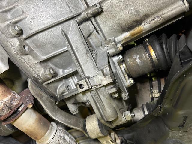 FIAT 500 車検整備ご入庫ありがとうございます! デフサイドシール交換 大阪府 和泉市