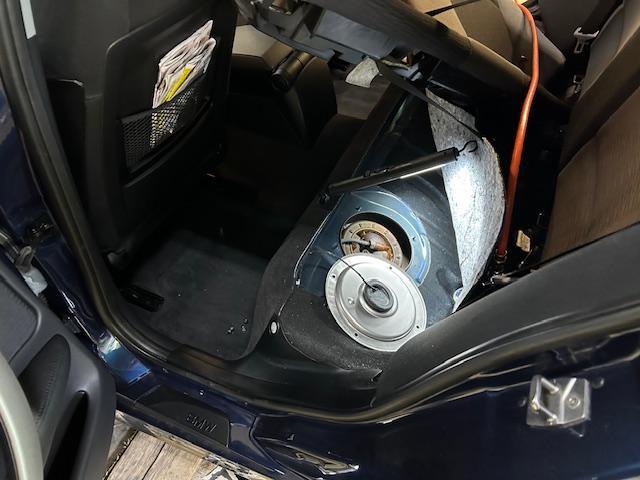 BMW 116i E87 燃料漏れ修理 大阪府 和泉市