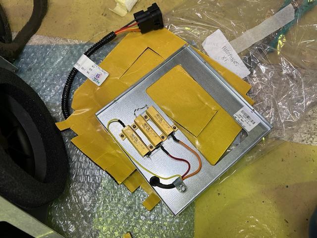 LOTUS ELISE S2　ロータス　エリーゼ　フェイズ2　エアコン風出ない　ブロワーレジスター交換　ブロワーモーター交換　大阪府　和泉市