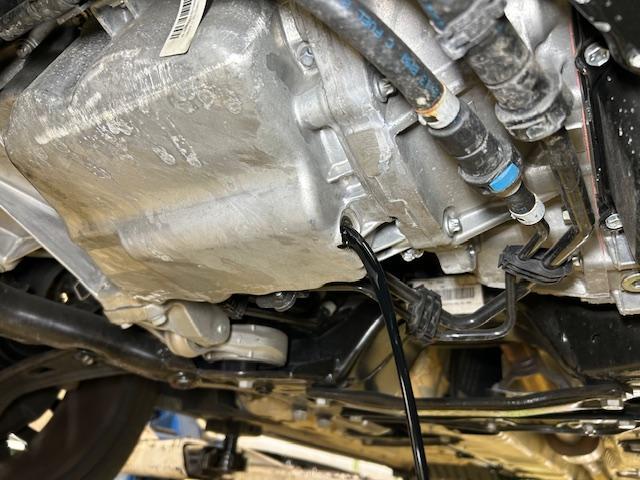 MINI Cooper SD Crossover R60　ミニ　クーパー　クロスオーバー　ディーゼル　エンジンオイル＆フィルター交換ご入庫ありがとうございます！　大阪府　和泉市