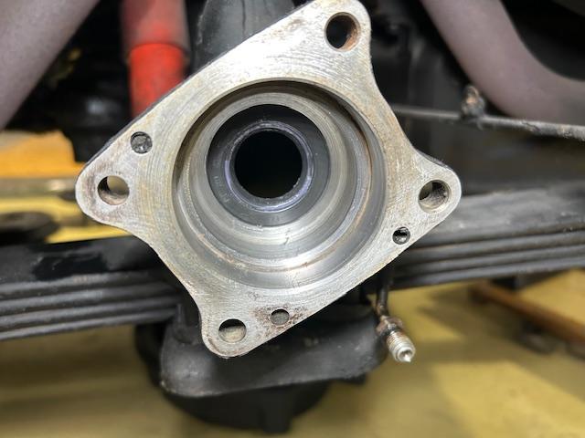 DATSUN FAIRLADY SR311 ダットサン フェアレディ2000 ローウィンド 車検整備 リヤブレーキO/H リヤシャフトシール交換 大阪府 和泉市