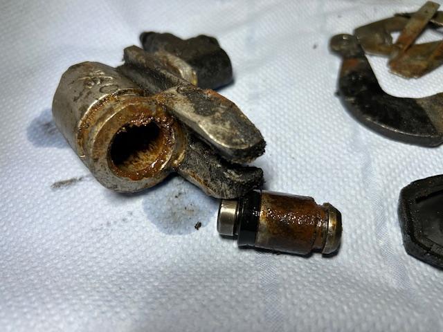 DATSUN FAIRLADY SR311 ダットサン フェアレディ2000 ローウィンド 車検整備 リヤブレーキO/H リヤシャフトシール交換 大阪府 和泉市