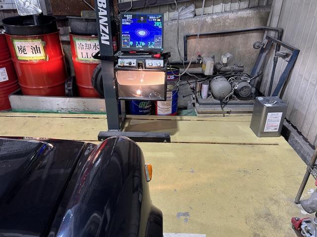 DATSUN FAIRLADY SR311 ダットサン フェアレディ2000 ローウィンド 車検整備 リヤブレーキO/H リヤシャフトシール交換 大阪府 和泉市