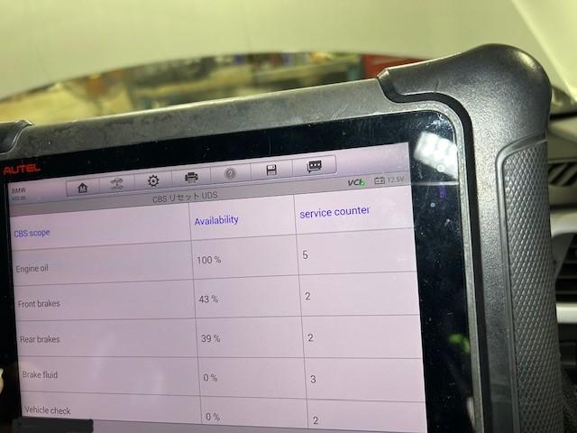 BMW 320d F31 エンジンオイル交換 バッテリー交換 ご入庫ありがとうございます! 大阪府 和泉市