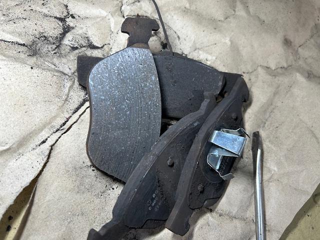 Alfa Romeo 147  アルファロメオ147 ツインスパーク M/T サーモスタット交換 ドライブシャフトブーツ交換 車検整備でのご入庫ありがとうございます! 大阪府 和泉市