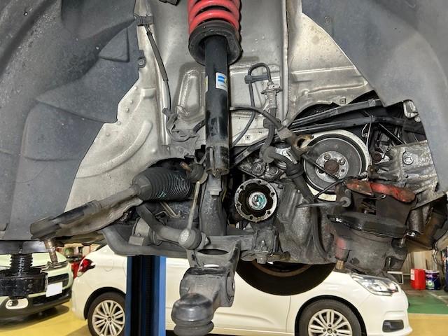 Alfa Romeo 147  アルファロメオ147 ツインスパーク M/T サーモスタット交換 ドライブシャフトブーツ交換 車検整備でのご入庫ありがとうございます! 大阪府 和泉市