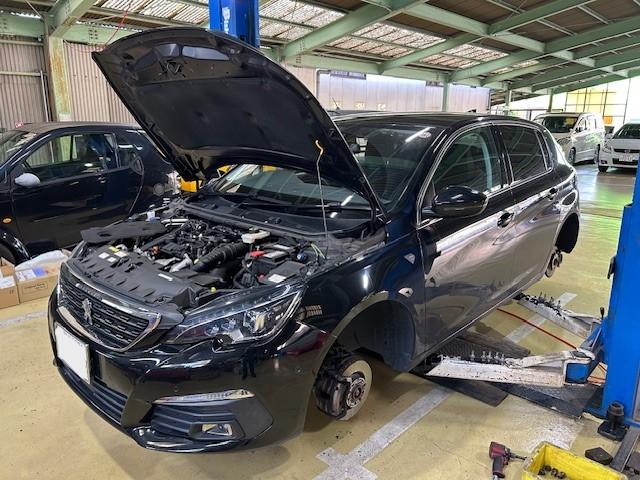 PEUGEOT 308 BlueHDi　プジョー308　ディーゼル　１年点検ご入庫ありがとうございます！　大阪府　和泉市
 